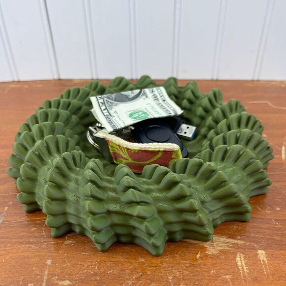 Small Bowl Catch All Tray, Drop Tray, Organic Design, Eco-Friendly - Picture 1 of 10